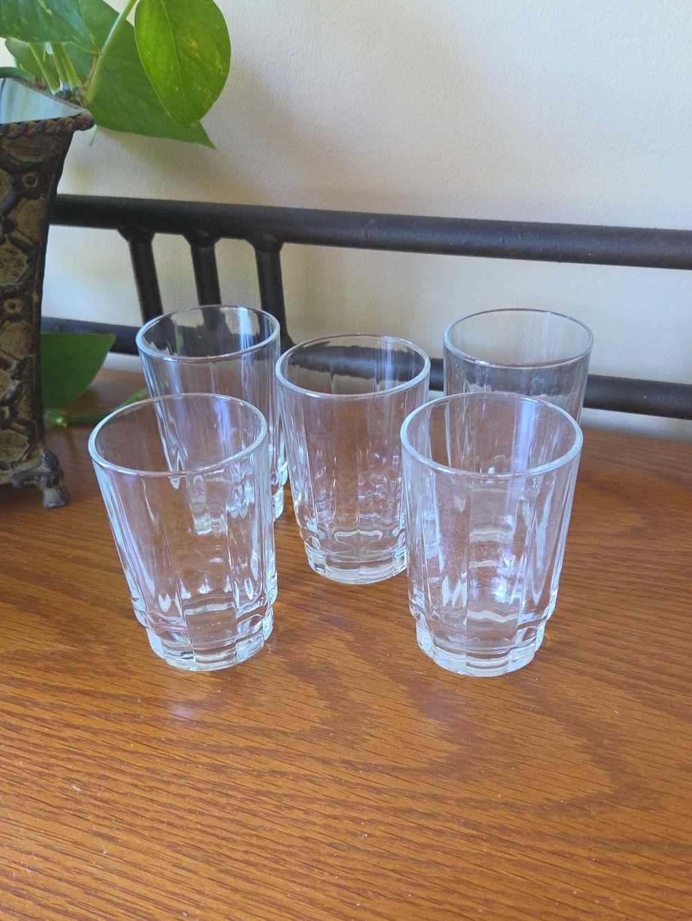 Vtg Arcoroc Clear Glass Tumbler Set With Scalloped Base- 5 Pack